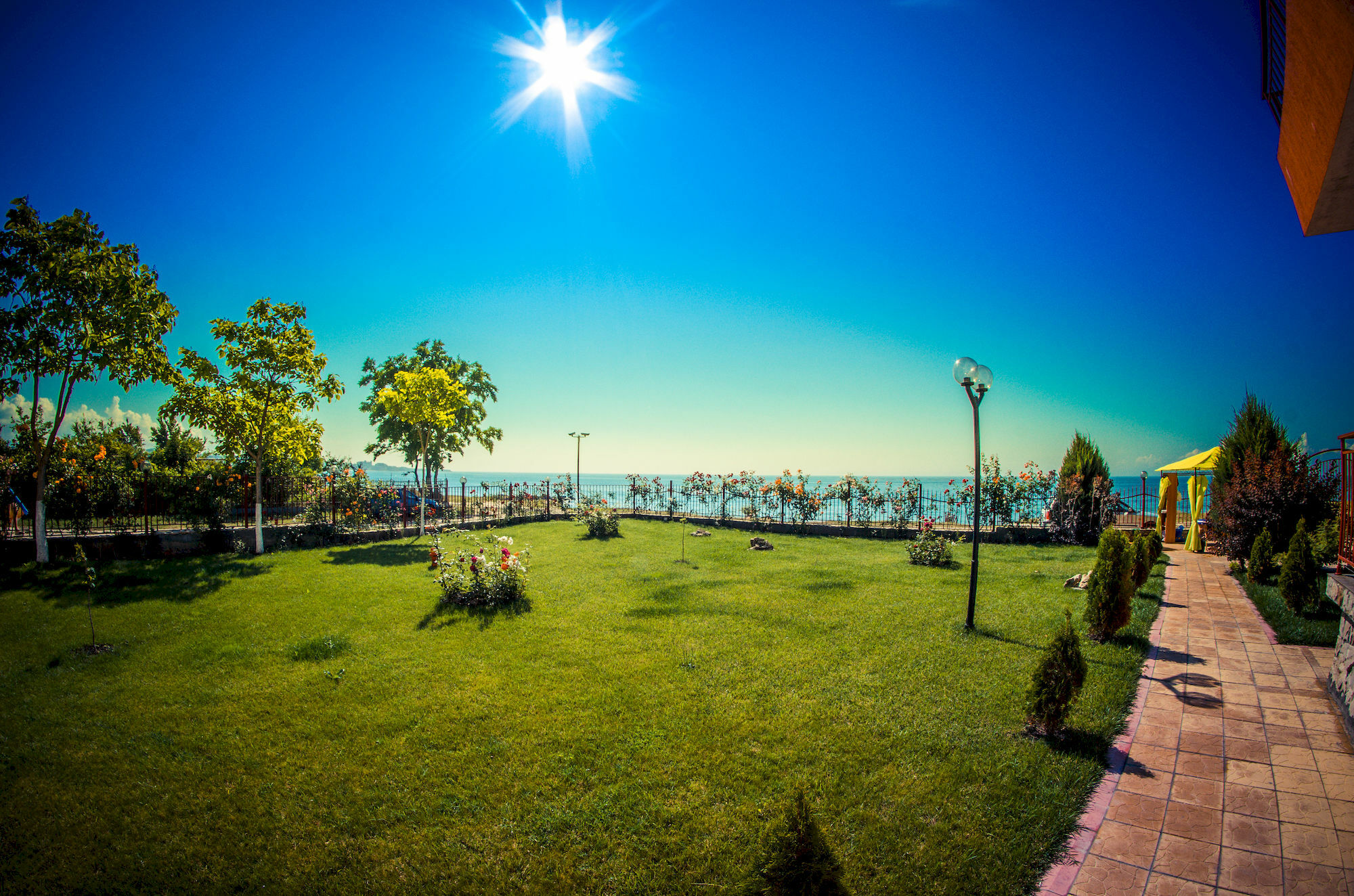 Riviera Fort Beach Равда Екстериор снимка